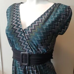 Wrapper Teal and Black Cap Sleeve V-Neck Top